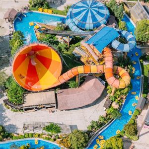 New Design Outdoor Holiday Resorts Waterpark Equipment Outdoor Attraction