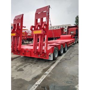 High Quality Customizable Steel Three- And Four-Axis CIMC Lowbed Semi-Trailer