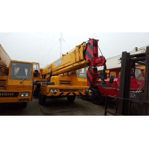 China Used KATO truck crane NK250E-III 25ton for sale on sale
