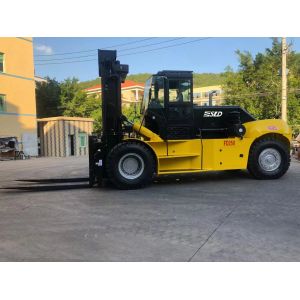 China 25 Tons Heavy Duty Forklift For Handling 20ft Containers In Port Yard on sale