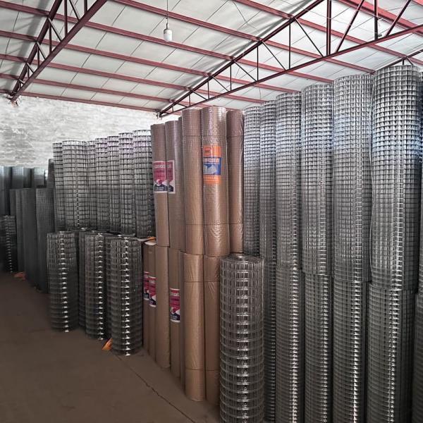 Pro Groundhog Exclusion Weld Mesh Fencing Rolls Top Climb Barrier With Gravity System