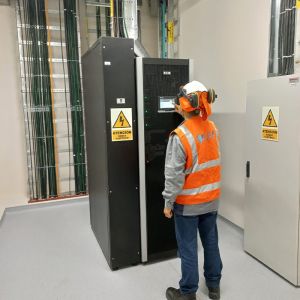Compact Eaton 93PR Modular UPS 200KVA 300kW 600kW 1200kW IP20