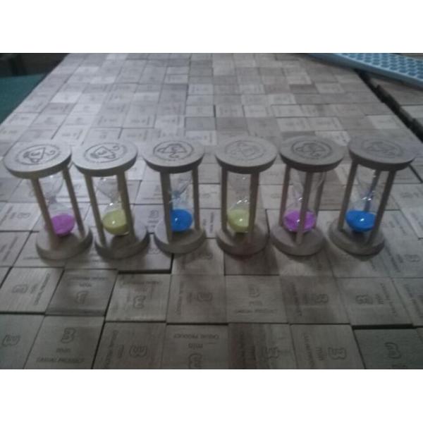 Novelty Mini Wood Sand Timer Hourglass With 3 Minutes,For Home And Restaurant Decoration