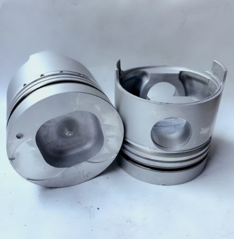 Buy Isuzu 4BD1 6BD1 piston 7770 7340 at wholesale prices