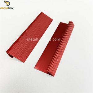Fluted Vinyl To Carpet Transition Strip Shiny Red Decorative