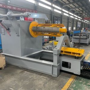 1250mm Feeding Auxiliary Equipment Fully Automatic Uncoiling Machine Easy
