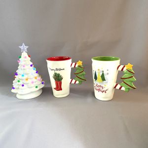 Custom 500ml Ceramic Mugs , Ceramic Christmas Cup With Tree Handle
