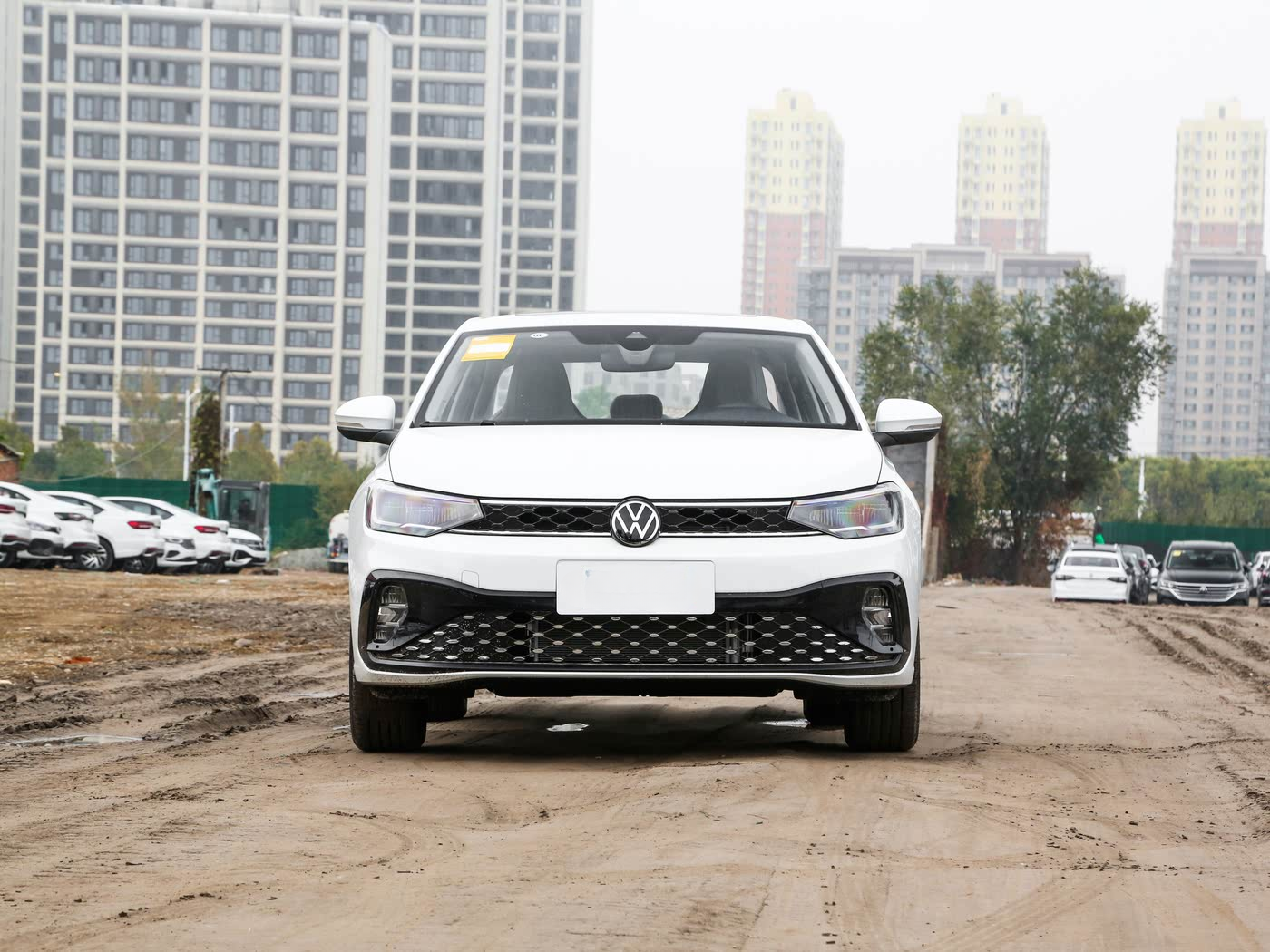 Popular Used Cars on Sale 2024.10 Release Gasoline Compact Car with 6-Speed