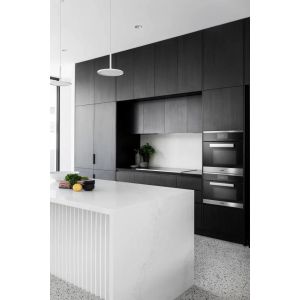 Luxury Simple House Furniture , Black Veneer Waterproof Kitchen Cabinet