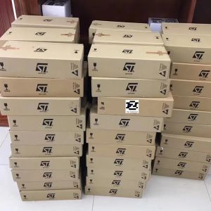 48MHz Integrated Circuits LQFP64 ARM Microcontrollers MCU STM32F030R8T6