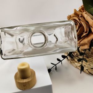Clear Glass 700ml End Whiskey Bottle with Lid Classic Design