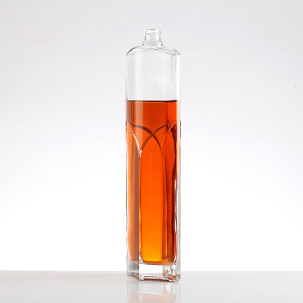 750ml Customized Design Glass Spirits Bottle with Hot Stamping Surface Handling