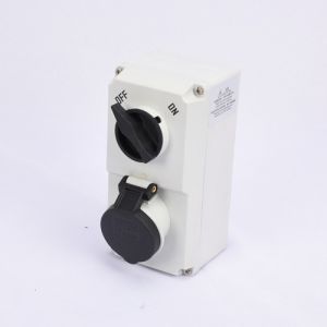 IP44 32A 4 Pole Mechanical Interlock Switch Socket IEC Standard