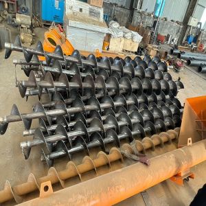 Quality Flexible Screw Conveyor 10TPH 30TPH 50TPH Cement Screw Conveyor for sale