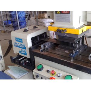 RUIHUI Coil Material Nc Servo Roll Feeder Used For Pneumatic Press Line