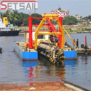 18 Inch Hydraulic Sand Dredger for High Flow Rate and 5000m3 Water Flow Capacity