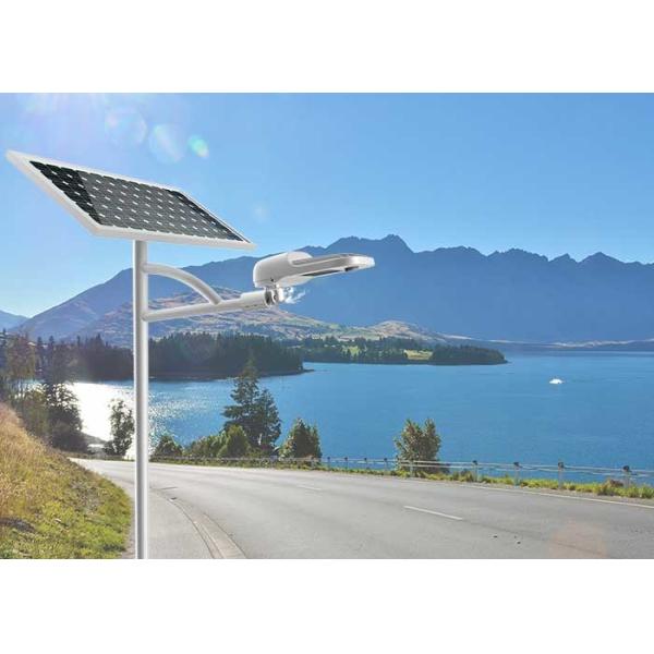 100W 120W Solar Powered Street Lights Outdoor Alloy Aluminum High Light Efficiency