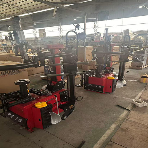 Durable Tire Changer for Automotive Repair Workshops and Garages CE Certified