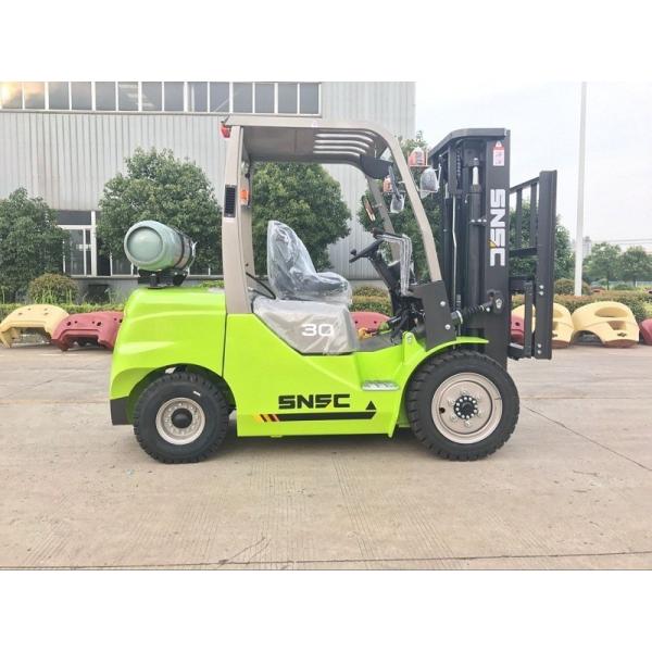 500mm Load Center LPG Gas Lift Truck with Nissan Engine and Adjustable Cab
