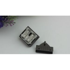 2019 New Products Zinc Alloy Light Gold Metal Thumb Catch Bag Push Locks