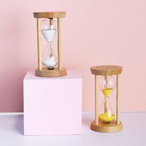 Classical Wooden Hourglass Sand Clock For Desktop / Bedroom