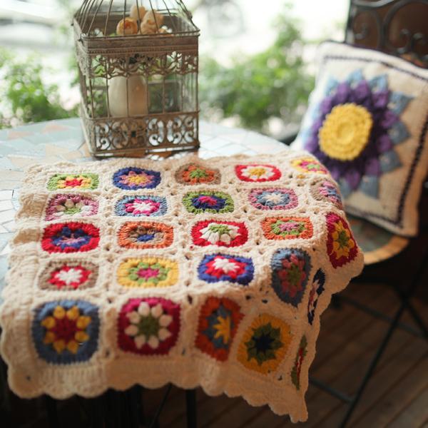 Create a Cozy Atmosphere with this Multifunctional Hand-woven Crochet Woolen Blanket