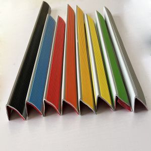 Red Flexible PVC Edging Stair Nosing with Weather-Resistant Coating