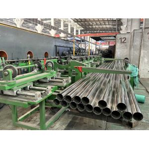 Seamless Sch 40 Stainless Steel Pipe 5800mm Precision Bronze Color Welded