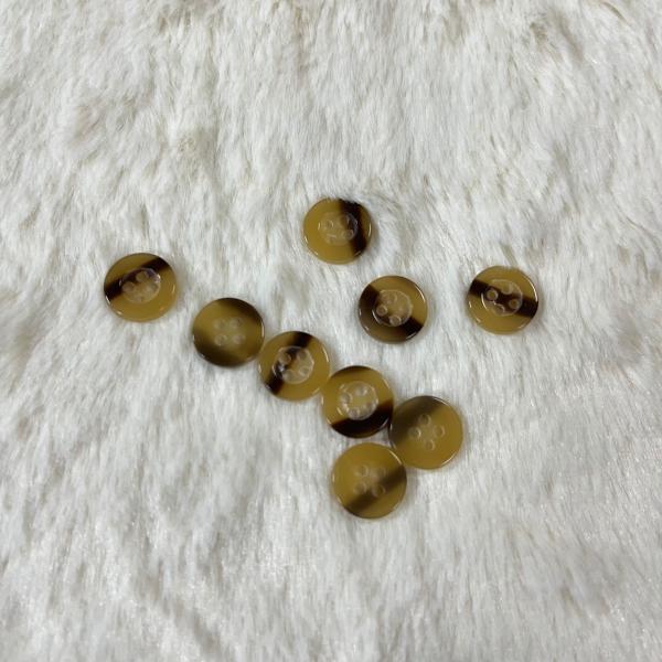 Yellow black Hotsale fashion designer coat 4 holes natural resin horn button for shirt garment