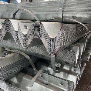 Roadway Safety Custom Color Hot Dip Galvanized Highway Guardrail for Exported