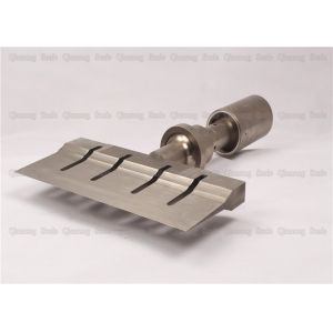 Automatically Ultrasonic Cutting System For Different Dimension Cake Providing