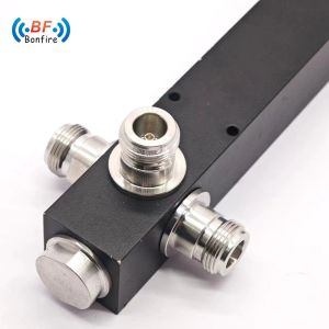 Indoor/Outdoor IP65 2400-6000MHz Dinf 4-Way High Power Wideband Reactive Power