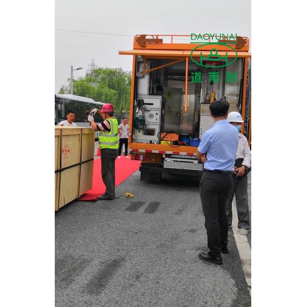 Lining Rig UV Cured CIPP Truck Municipal Sewer Trenchless Drain Pipe Repair Integrated