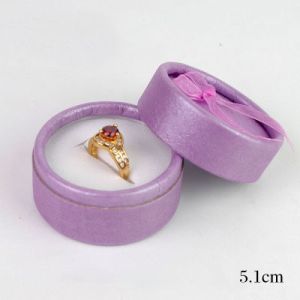 Gift Small Round Jewelry Box UV Coating Or Varnishing Customized Packaging