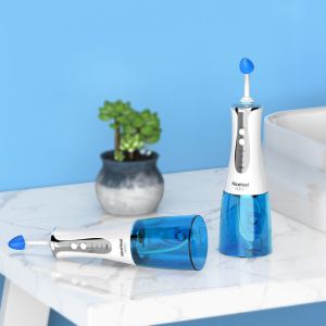 China IPX7 Waterproof Pulsating Nasal Irrigator With 300ml Water Tank on sale