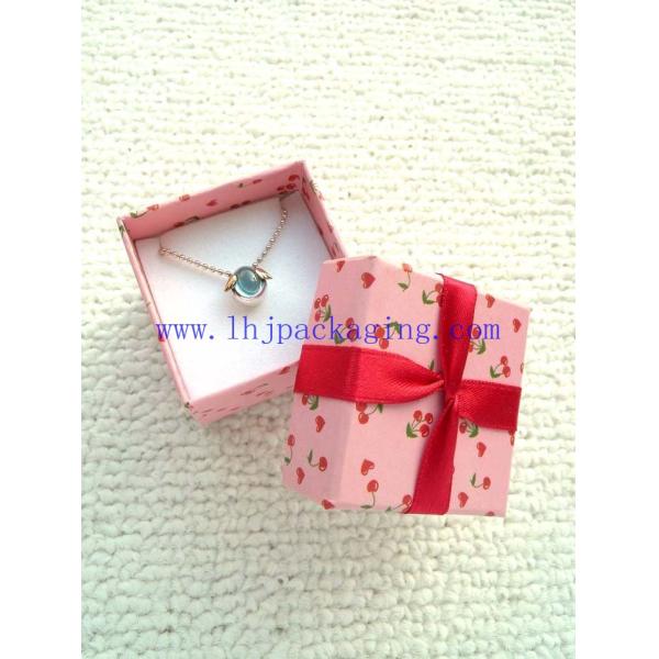 Buy luxury jewelry  box at wholesale prices