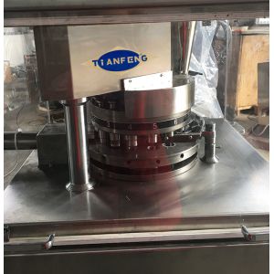 Milk Mint Candy Pill Rotary Tablet Press Machine Mothball Tablet Compression