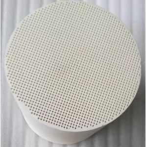 White Honeycomb Ceramic Catalyst Carrier 51% SiO2 For Gasoline Purification