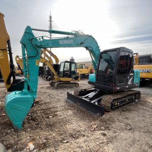 Hydraulic Crawler Type SK75 7 Ton Used Kobelco Excavator