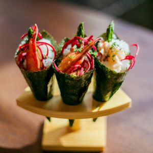 Half Cut Roasted Sushi Nori Seaweed Sheets Dark Green