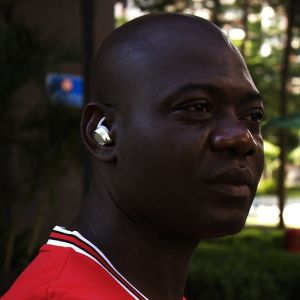 Bluetooth Earphone Mini Stereo Headset in Ear Earbuds Microphone Wireless