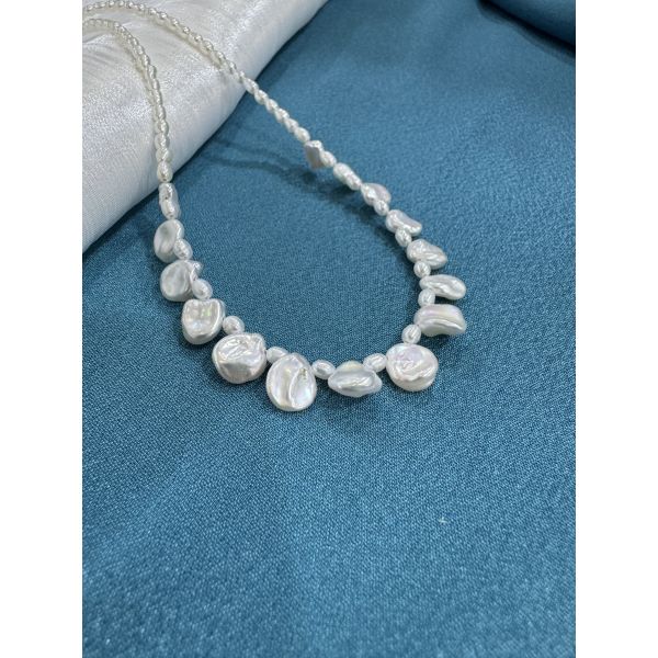 Refined necklace created to complement various fashion styles ideal for businesses targeting discerning fashion consumers