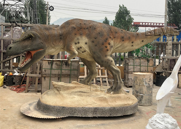 Buy Fiberglass Dinosaur Statue Garden Resin Animals Tyrannosaurus Sculpture at wholesale prices