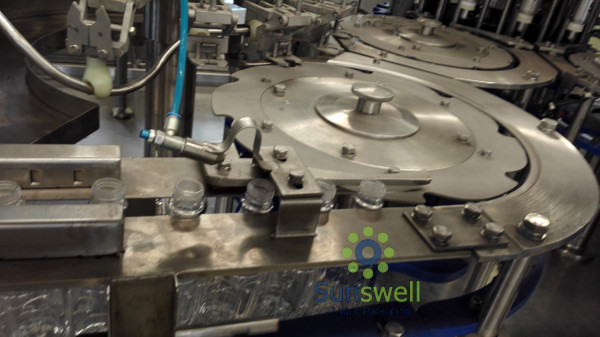 Buy PET Bottles Hot Filling Machine Juice Filling Packing System at wholesale prices