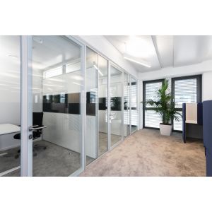 China Customizable Aluminum Frame Glass Partition Wall with 2-Year Warranty on sale