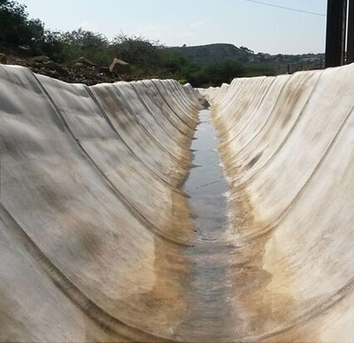 GardenGrip Cement Canvas: The Smart, Slip-Resistant Mat for Your Garden
