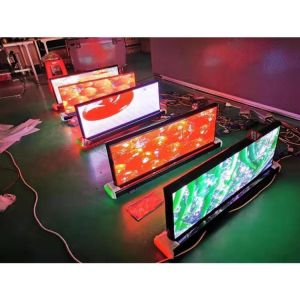 SMD1415 Outdoor P2.5 5000nits Taxi Top Led Screen 450W