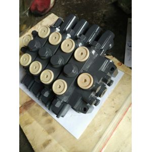 High quality quadruple valve for XCMG truck mounted crane SQ10ZK4Q,XCMG truck