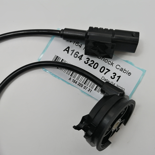 AMG Rear Shock Cable Mercedes Benz Air Suspension Parts W164 ML280 ML300 ML63 OE#A1643202431 A1643200731