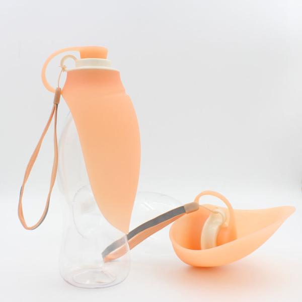 Buy Foldable Leaf Shape 580ML Silicone Dog Water Bottle Leak Proof at wholesale prices
